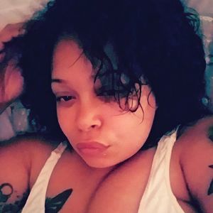 Meet your Posher, Carla